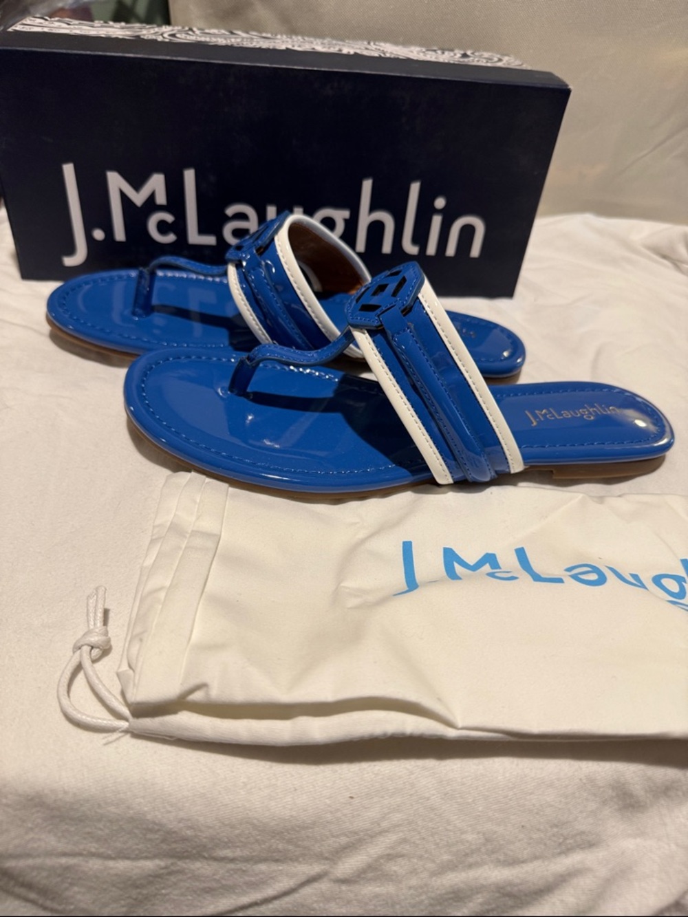 NIB J McLaughlin flat sandals size 8. - Picture 3 of 4